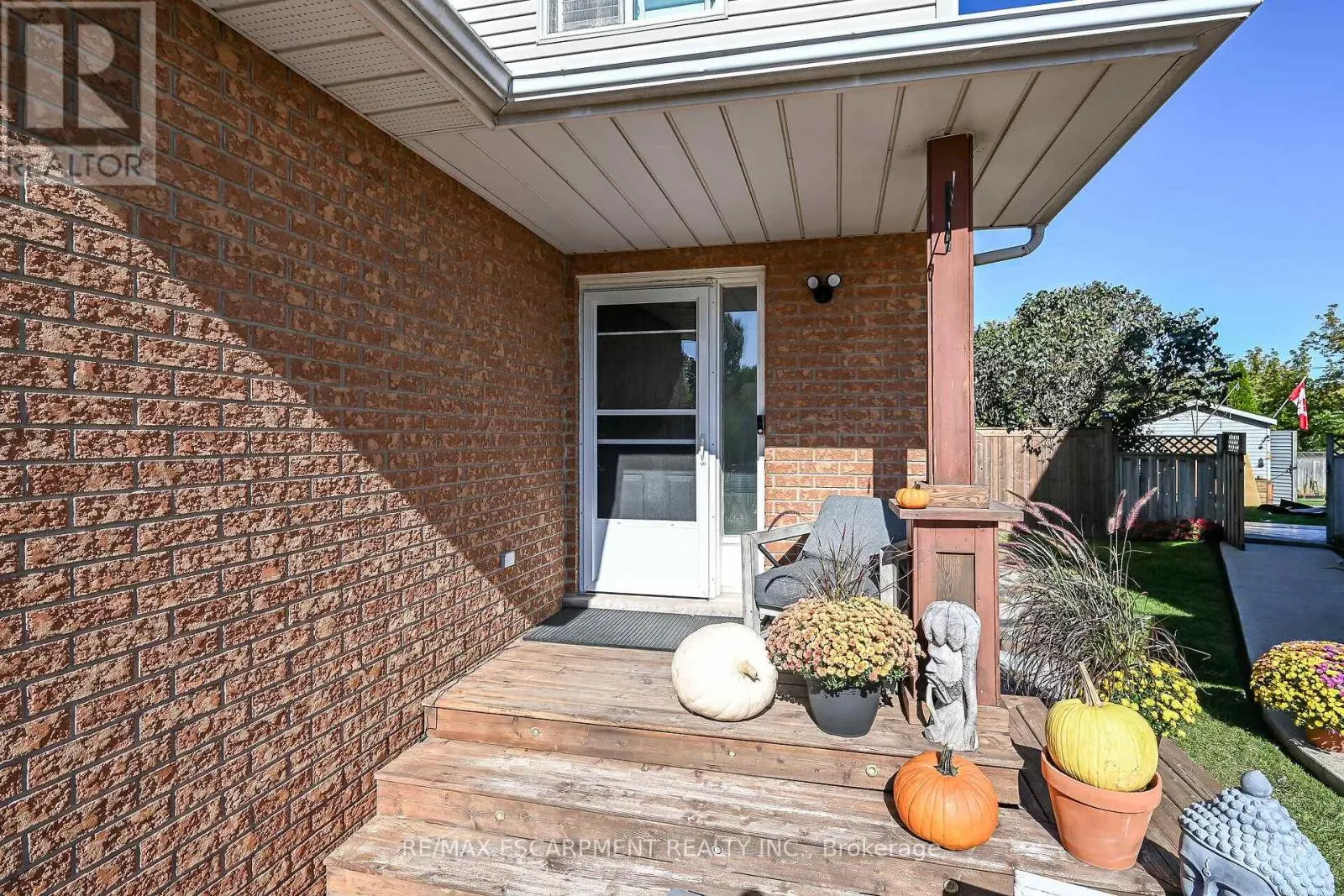 4377 BEVERLEY CRESCENT