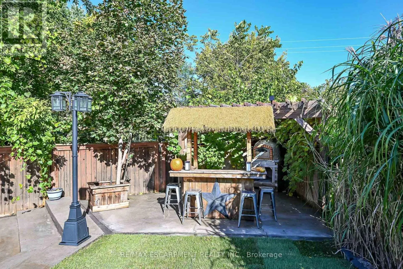 4377 BEVERLEY CRESCENT