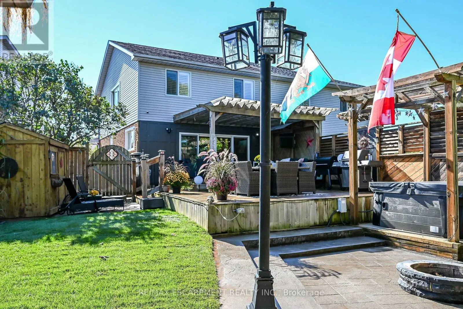 4377 BEVERLEY CRESCENT
