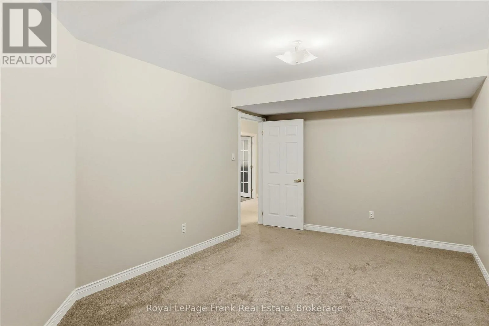 35 - 1121 ARMOUR ROAD #35