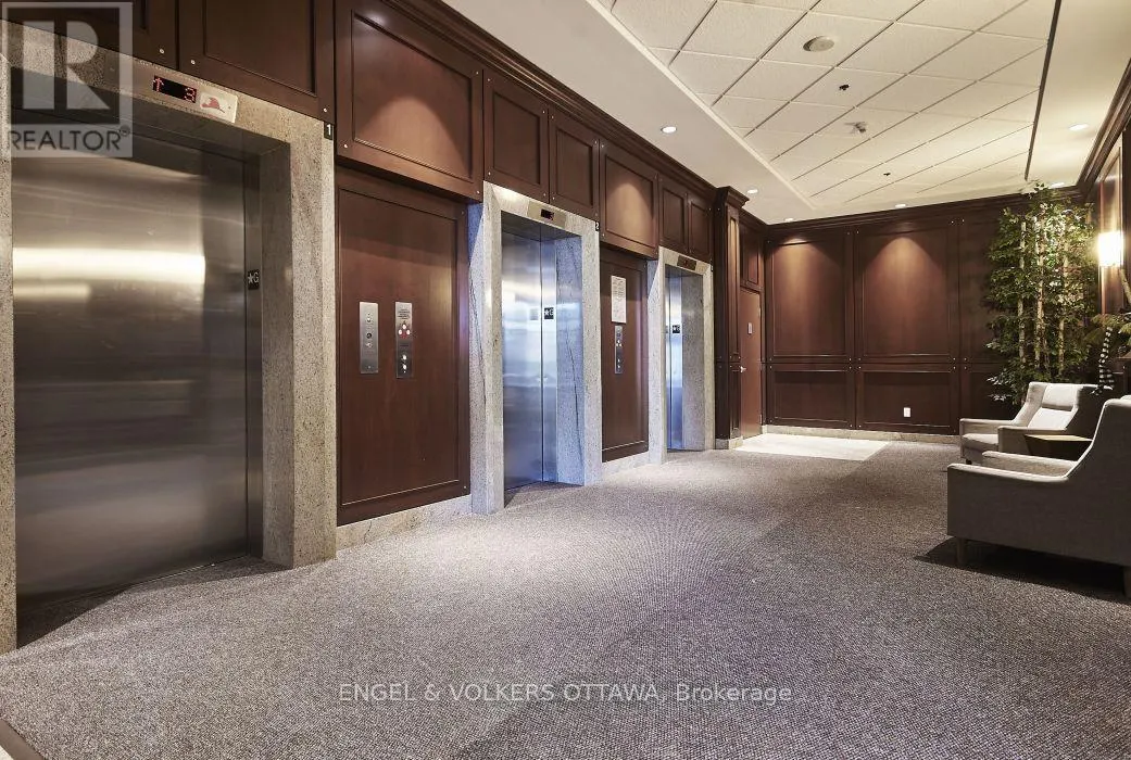 902 - 234 RIDEAU STREET
