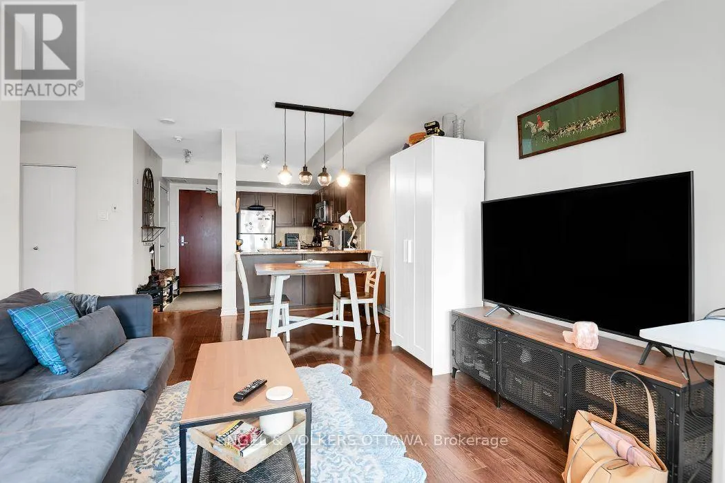 902 - 234 RIDEAU STREET