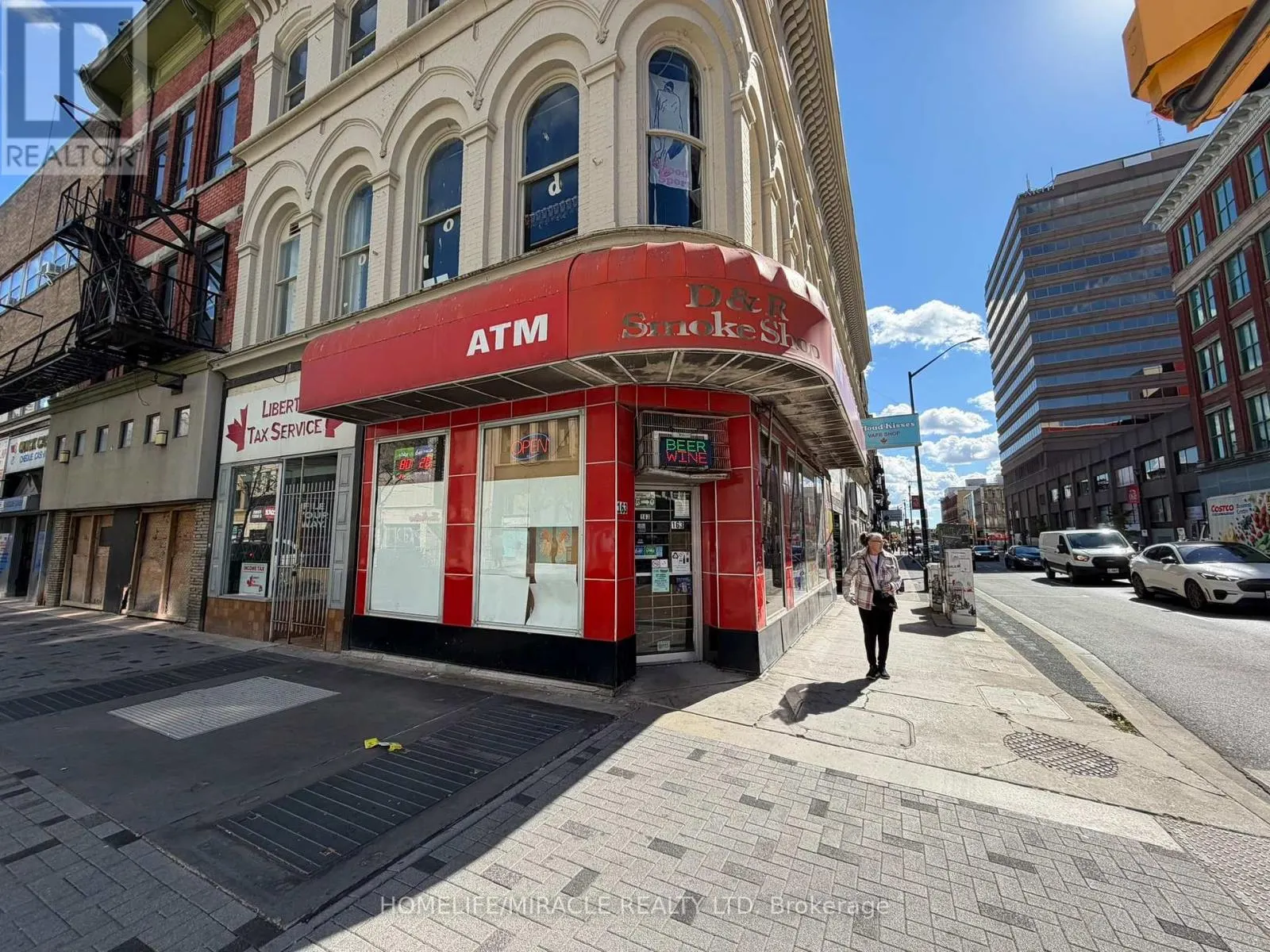163 DUNDAS STREET