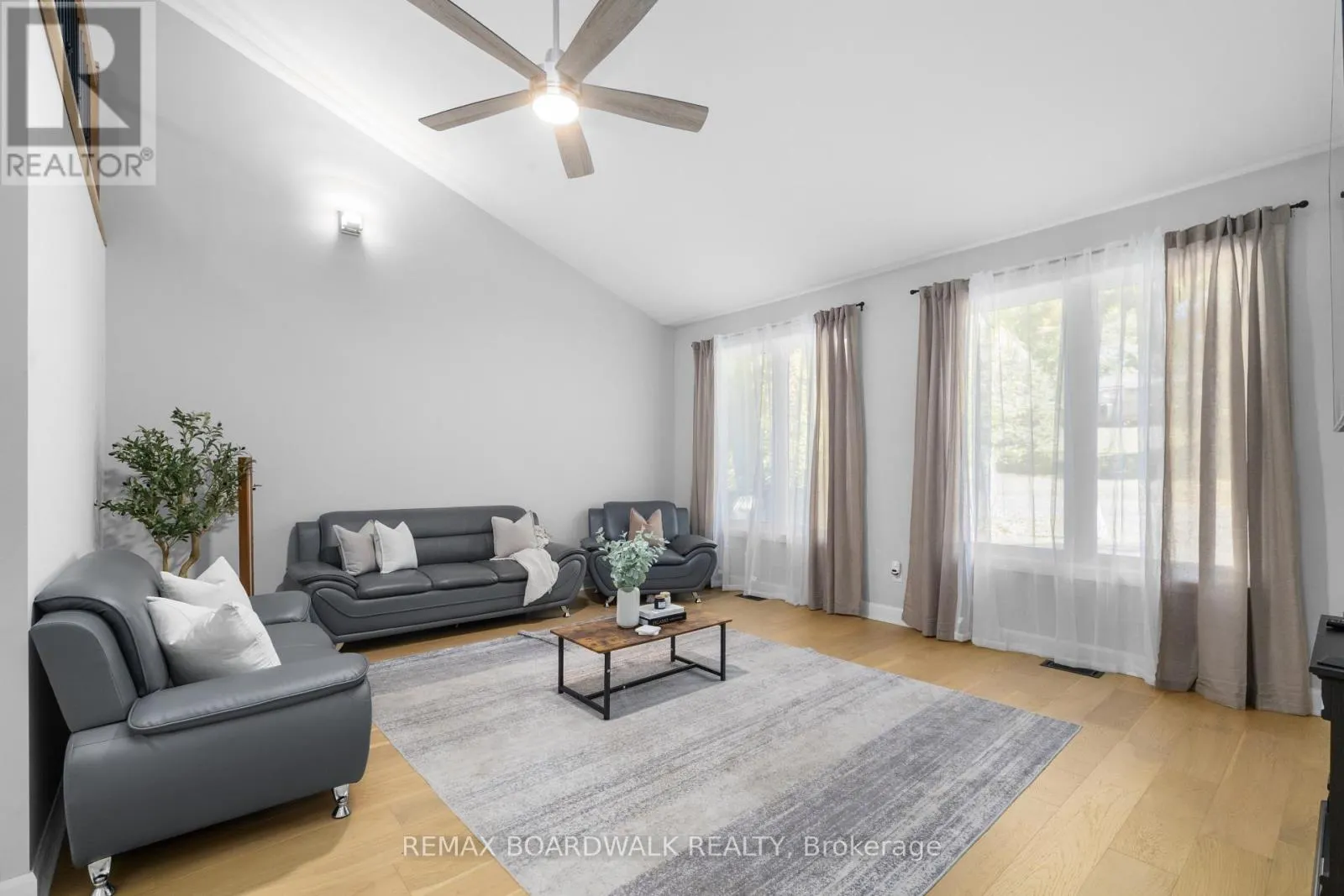 1312 BAYVIEW DRIVE