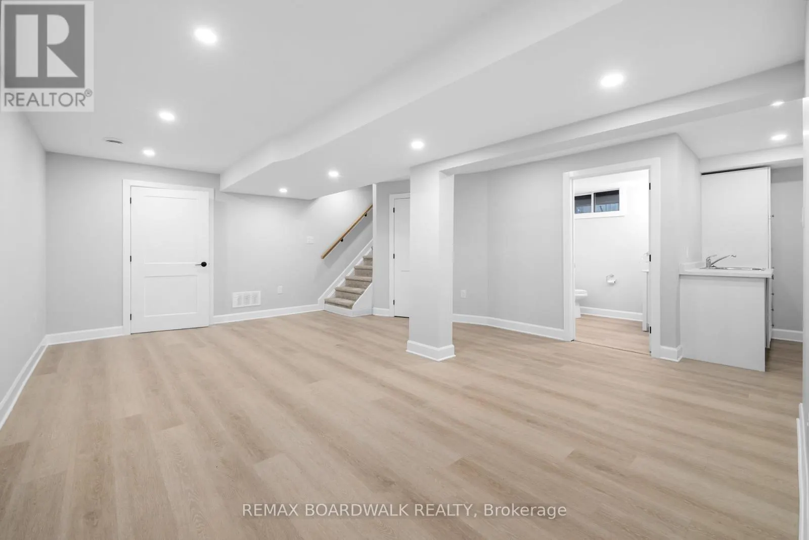 1312 BAYVIEW DRIVE