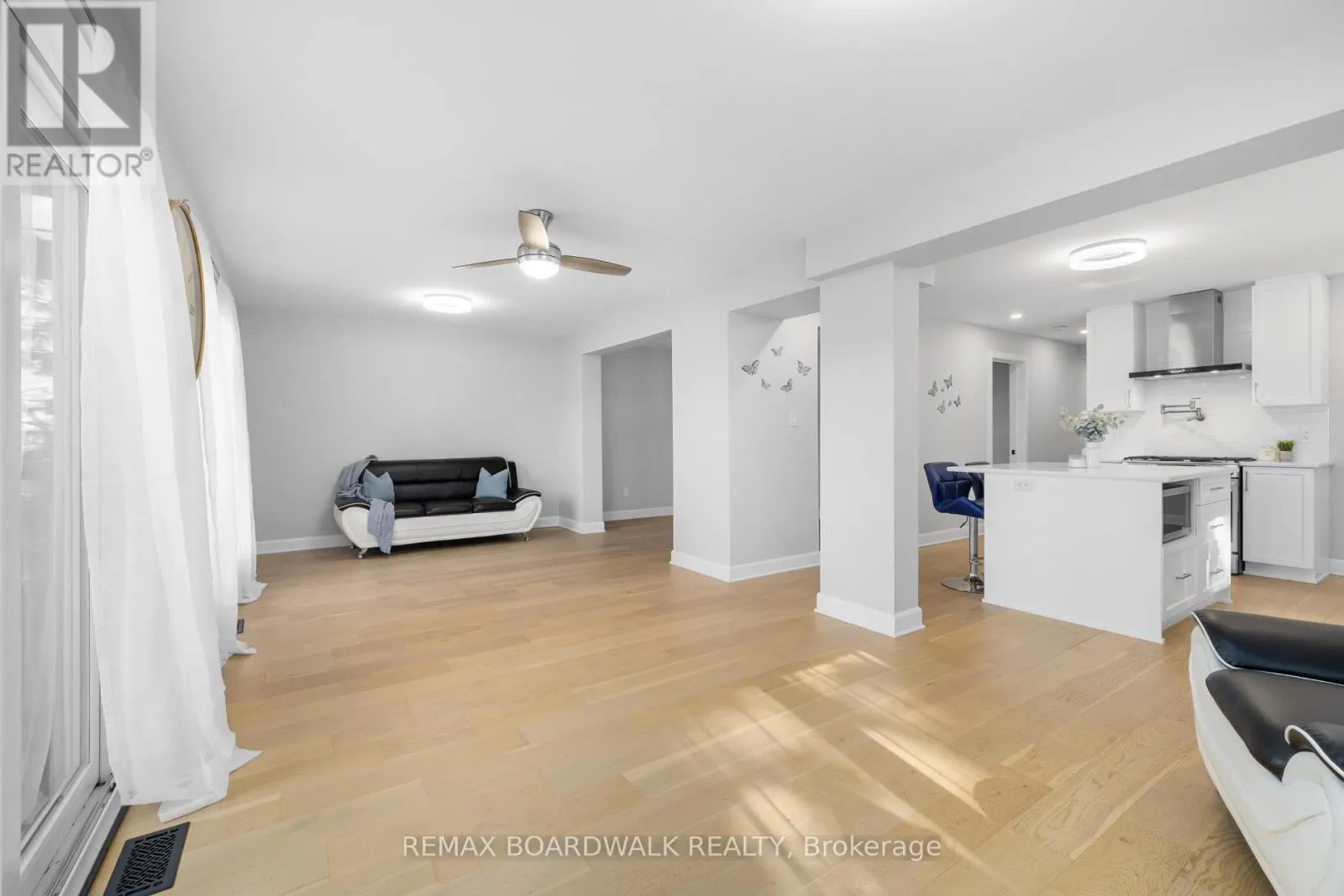 1312 BAYVIEW DRIVE