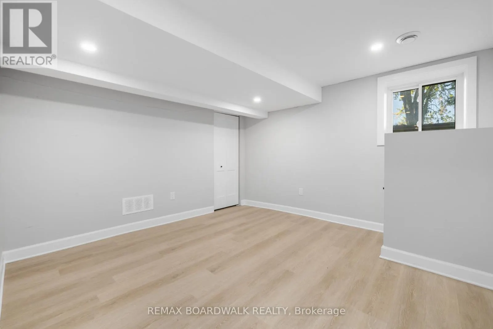 1312 BAYVIEW DRIVE