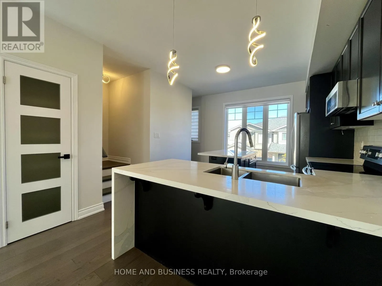 27 WALTERS LANE