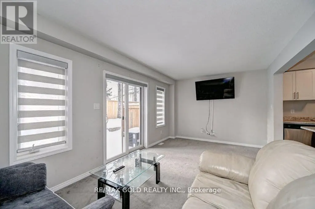 35 - 50 PINNACLE DRIVE