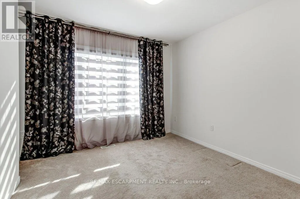 80 OAKTREE DRIVE