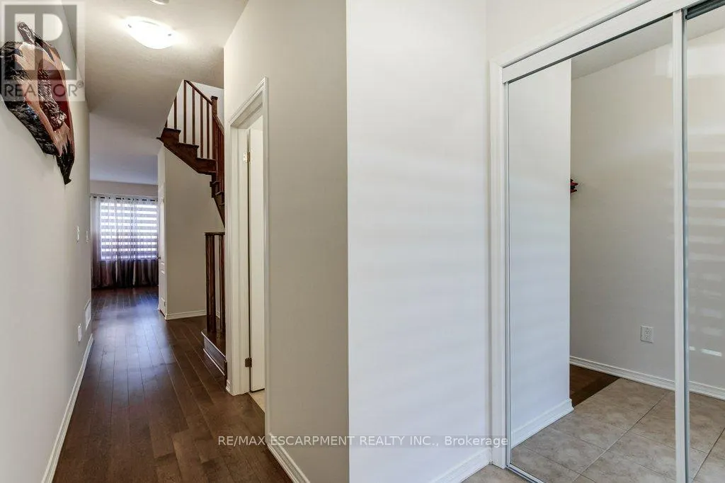 80 OAKTREE DRIVE