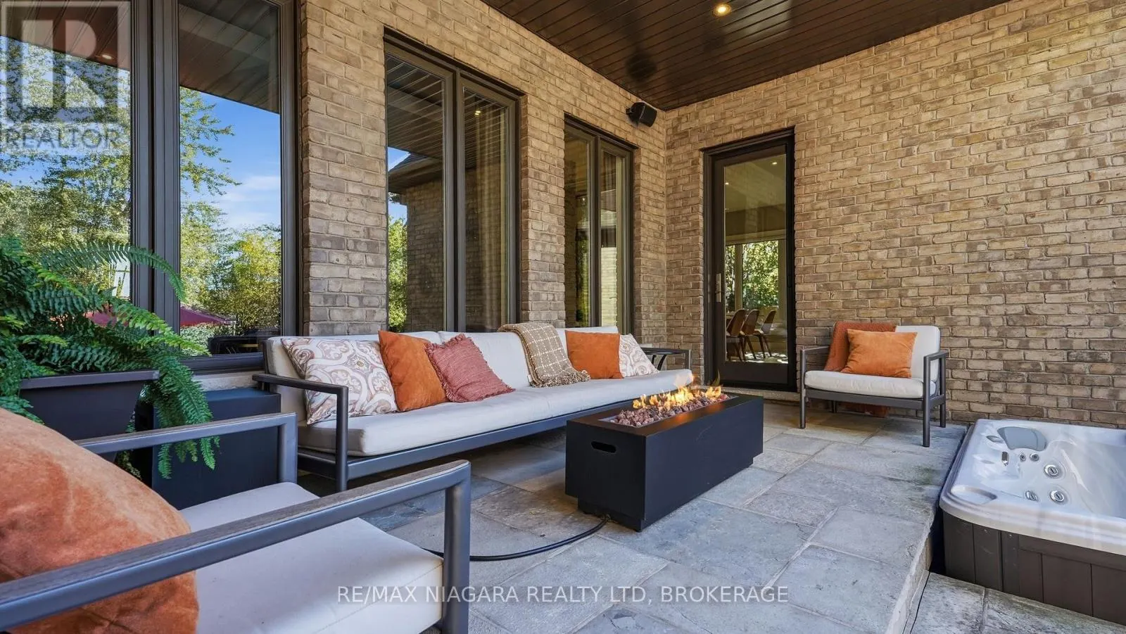 3525 CARDINAL DRIVE