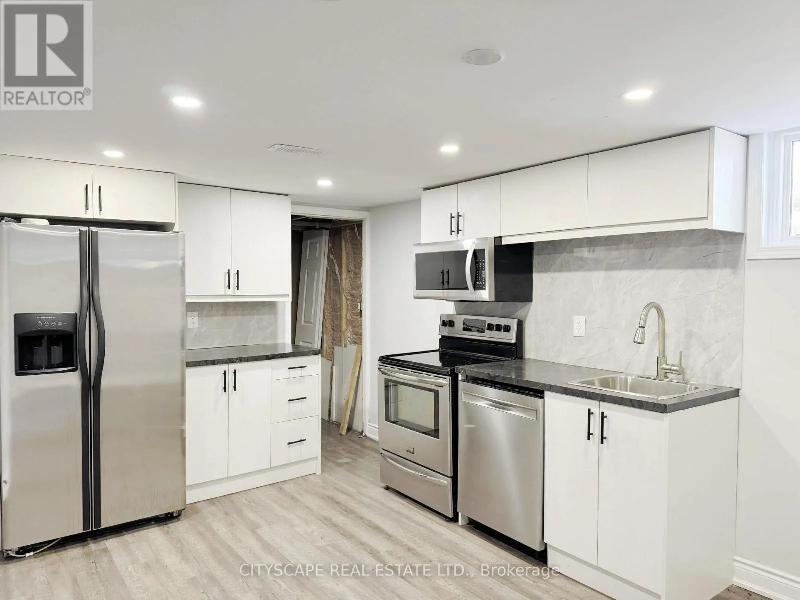 205 BONAVENTURE DRIVE