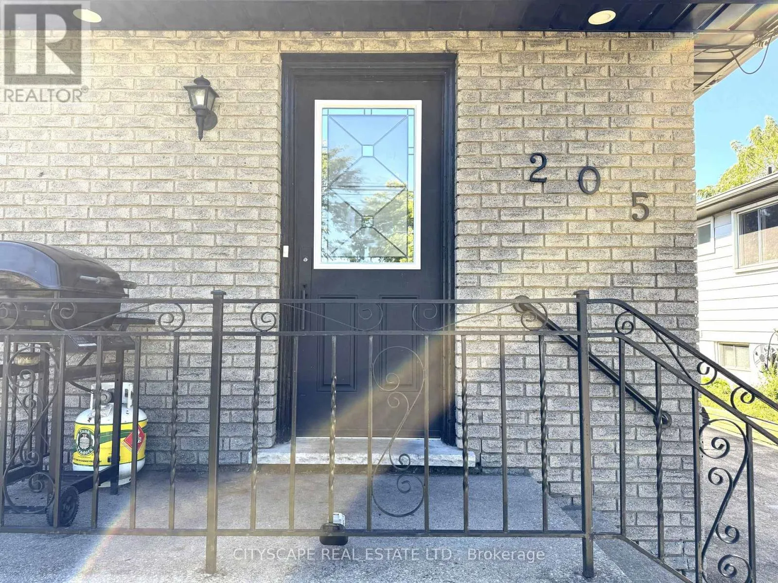 205 BONAVENTURE DRIVE