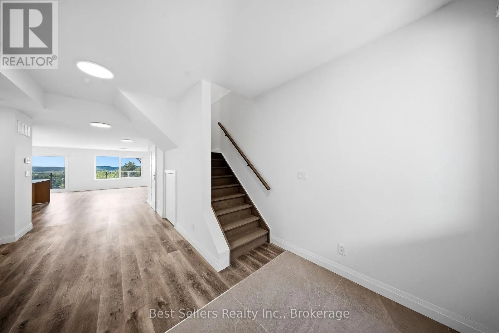 31 HORIZON LANE