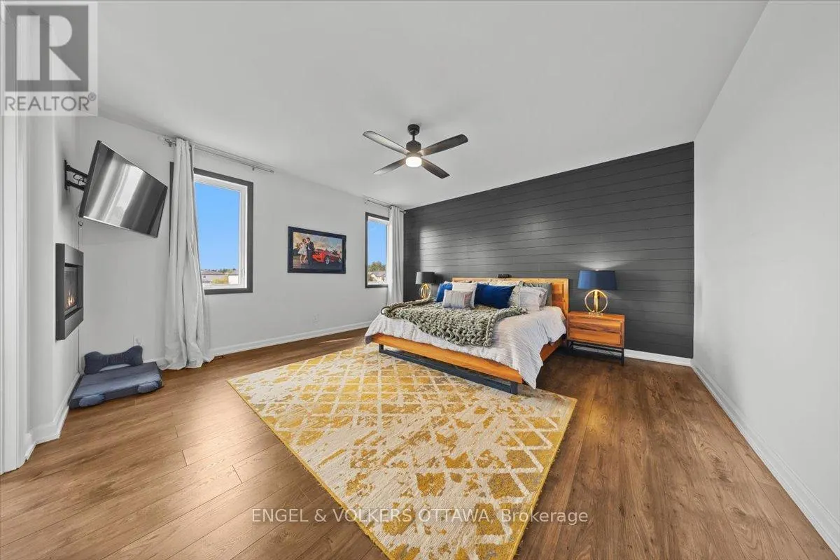 348 ST-TROPEZ STREET