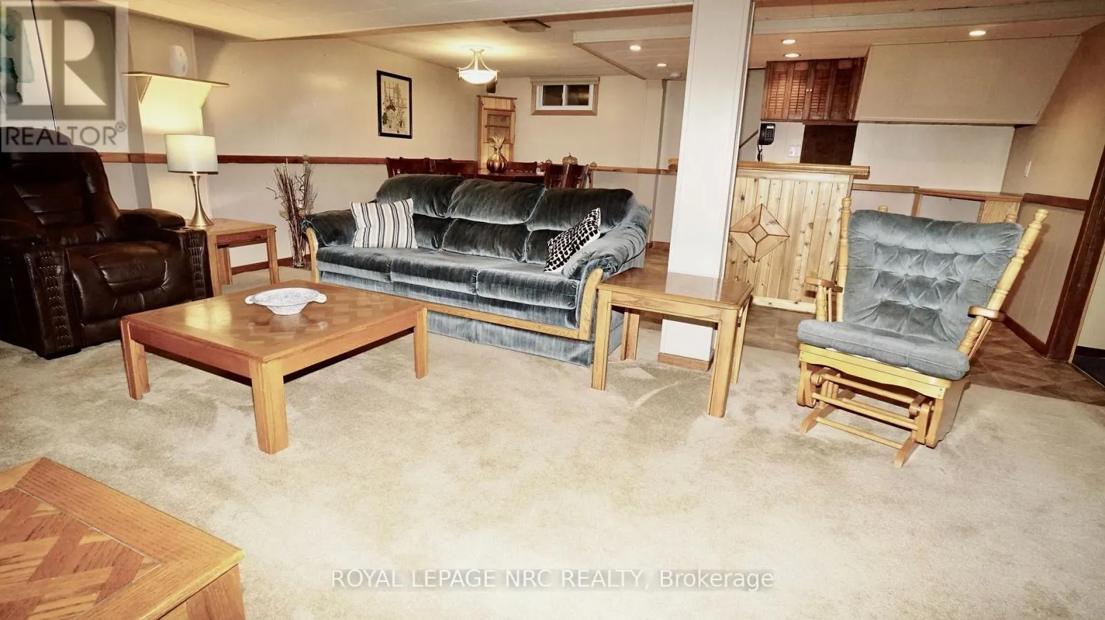7030 WHITMAN AVENUE