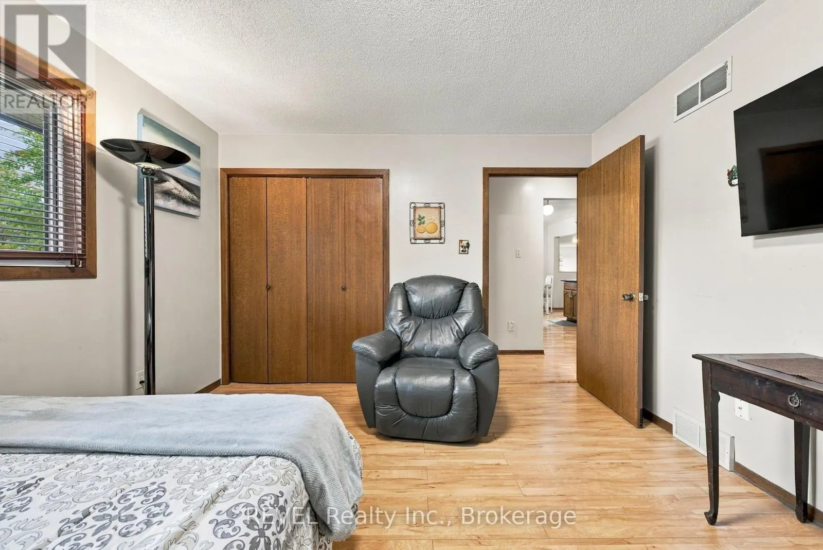 10 MICHELLE DRIVE