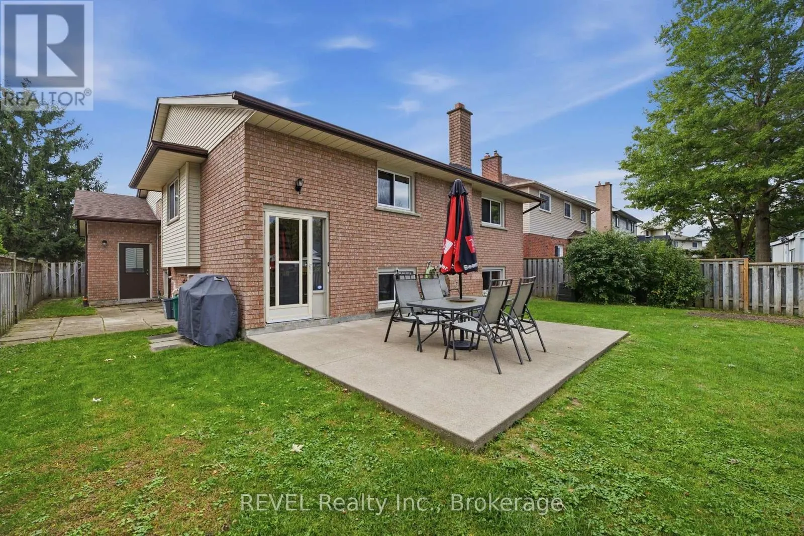 10 MICHELLE DRIVE
