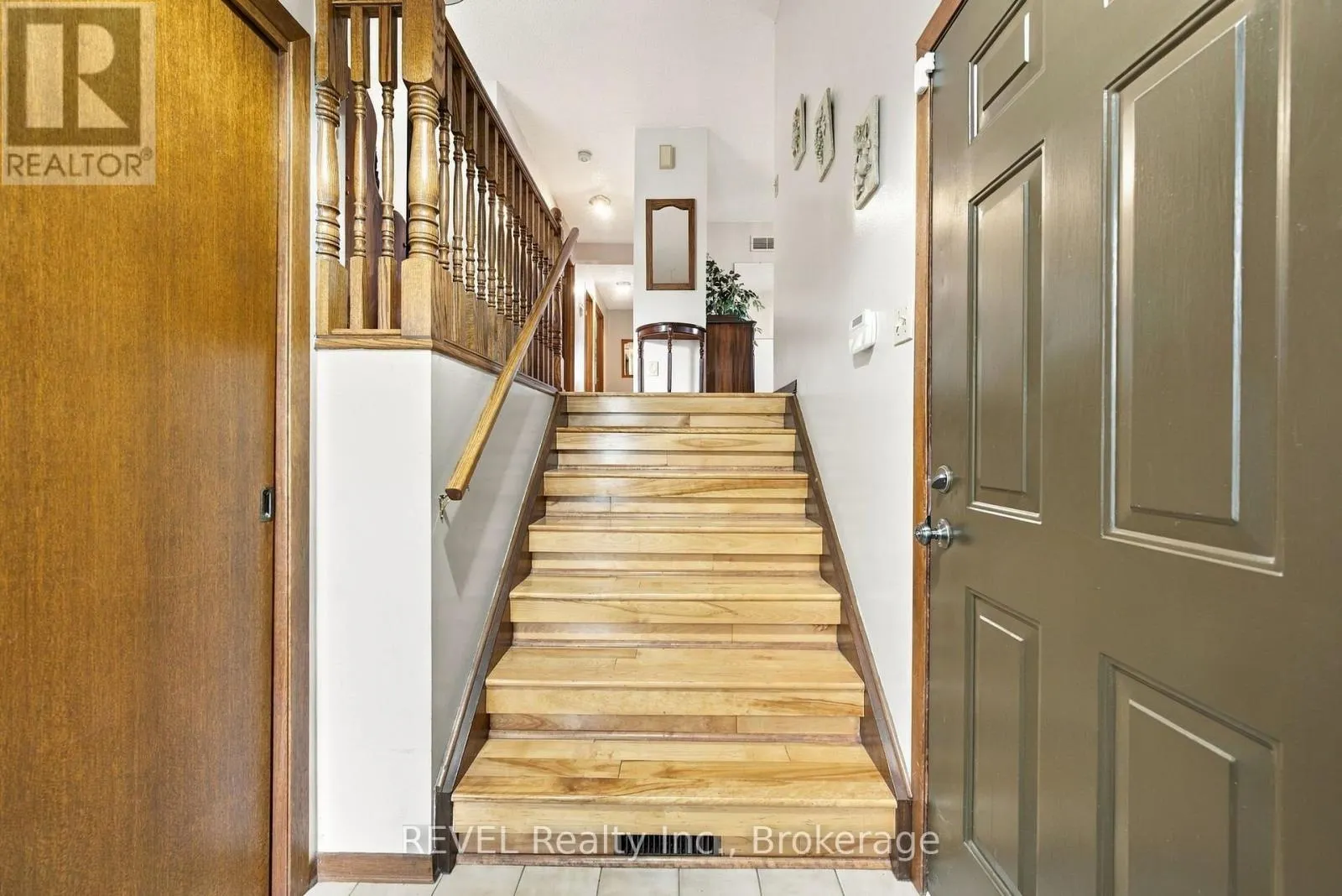 10 MICHELLE DRIVE