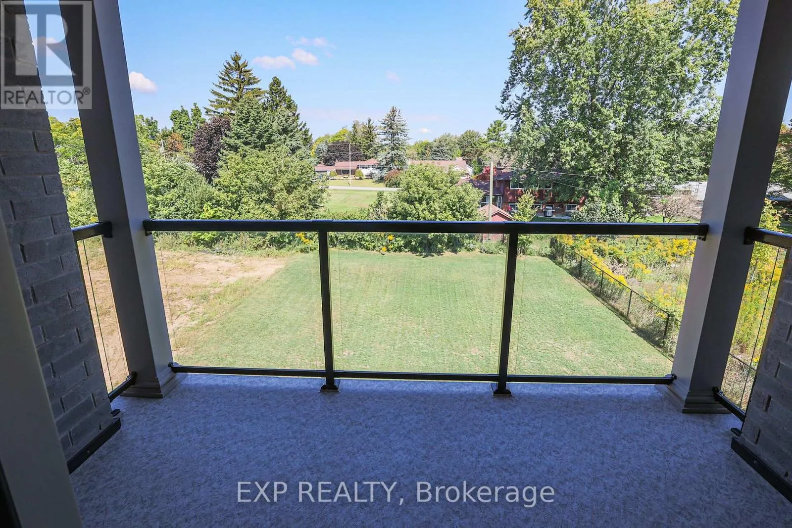 3608 CAROLINIA COURT