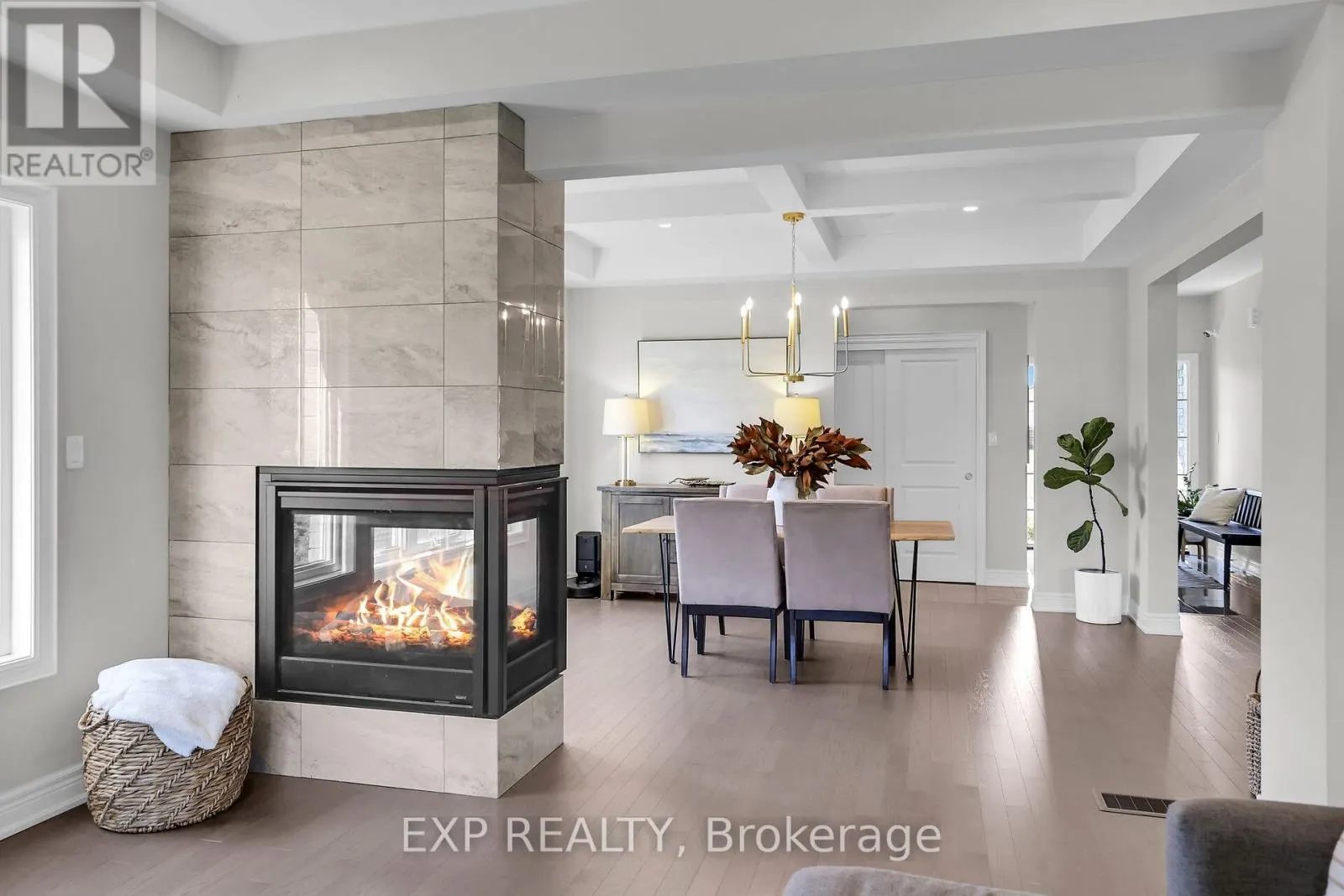 3608 CAROLINIA COURT