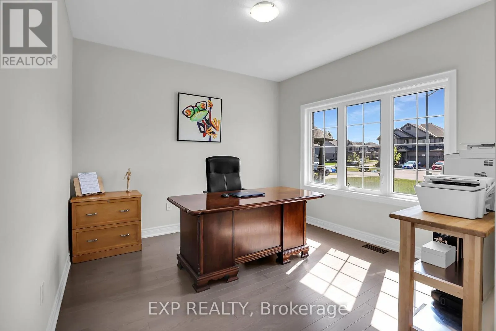 3608 CAROLINIA COURT