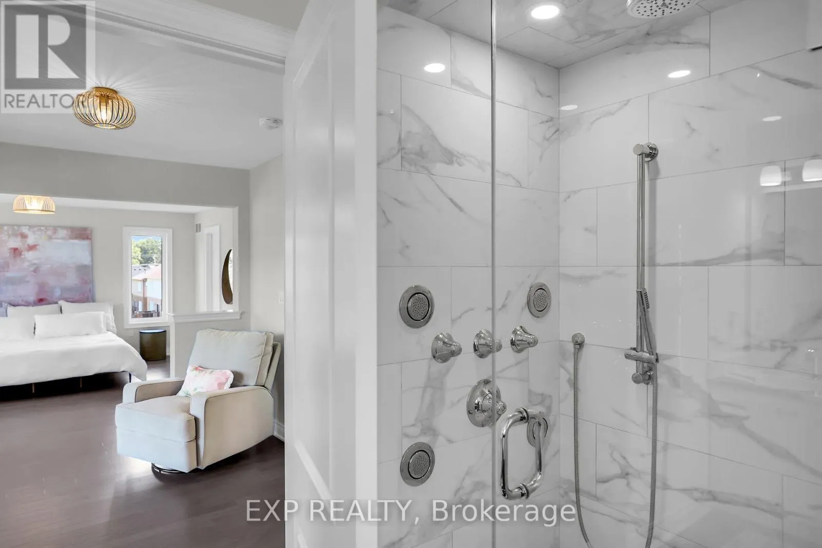 3608 CAROLINIA COURT