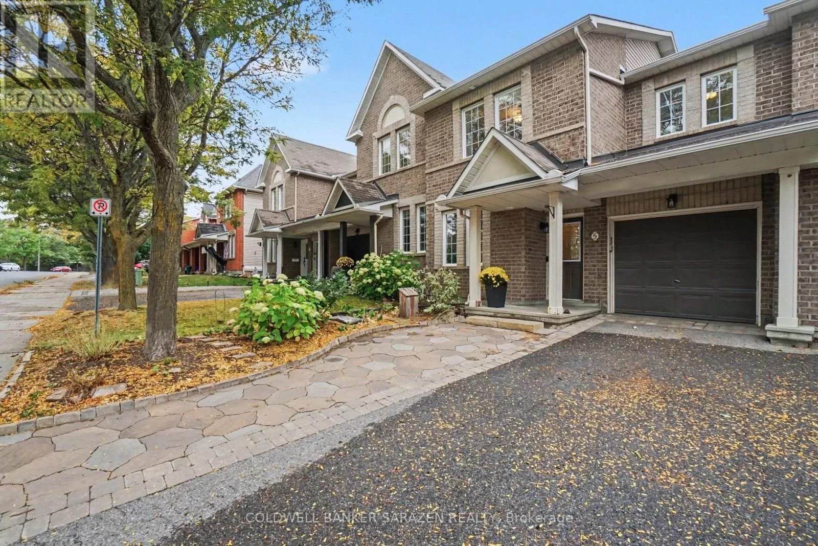 5 BARNSTONE DRIVE