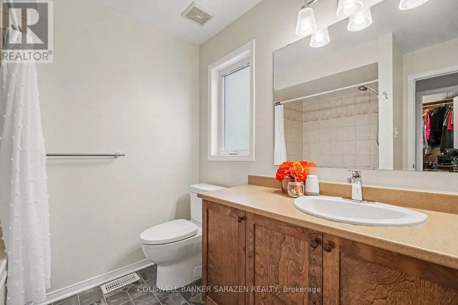 5 BARNSTONE DRIVE