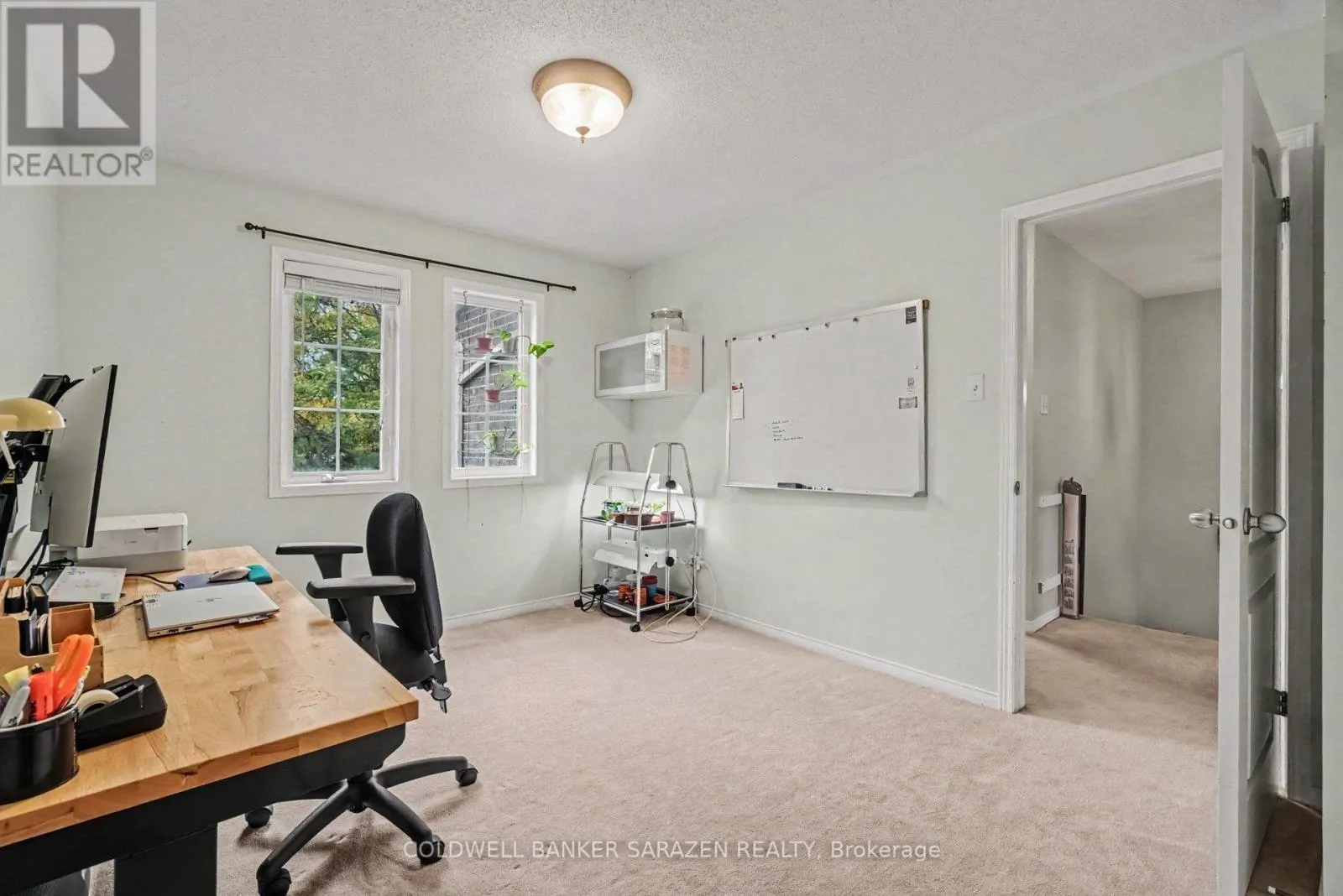 5 BARNSTONE DRIVE