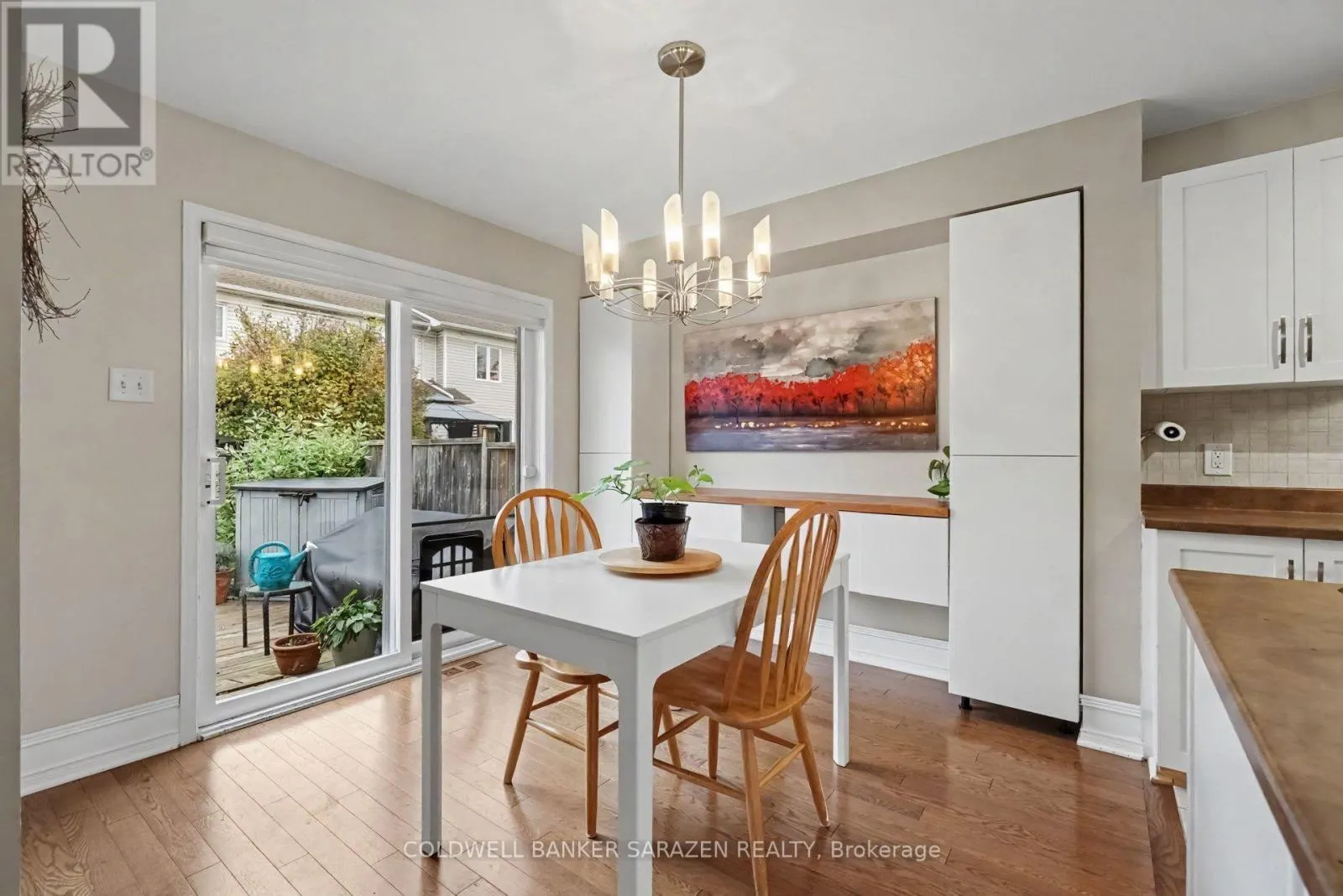 5 BARNSTONE DRIVE