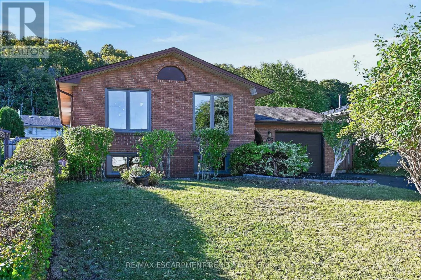 100 MARCELLA CRESCENT