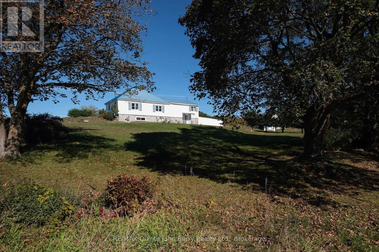 190 DOWNS ROAD