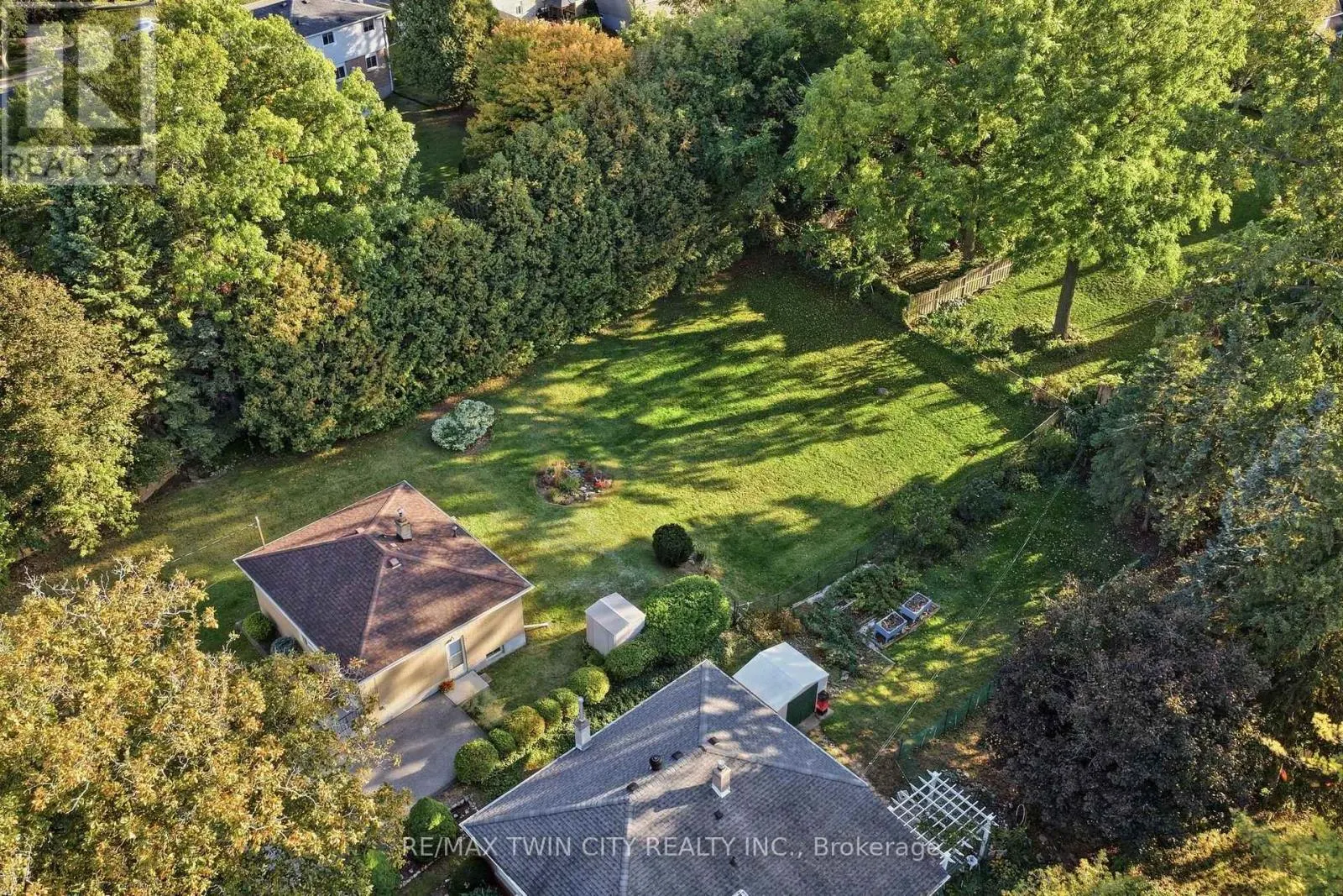 21 HILLCREST AVENUE