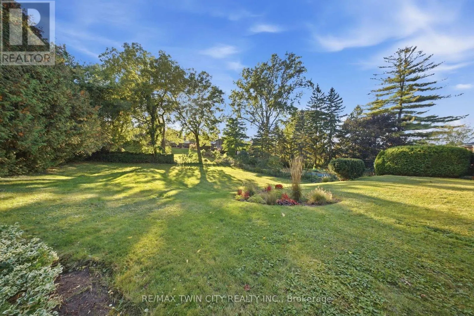 21 HILLCREST AVENUE
