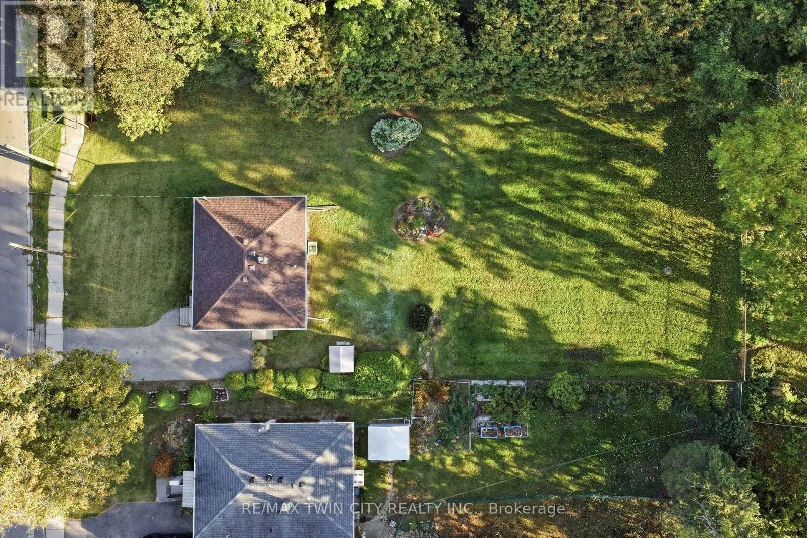 21 HILLCREST AVENUE