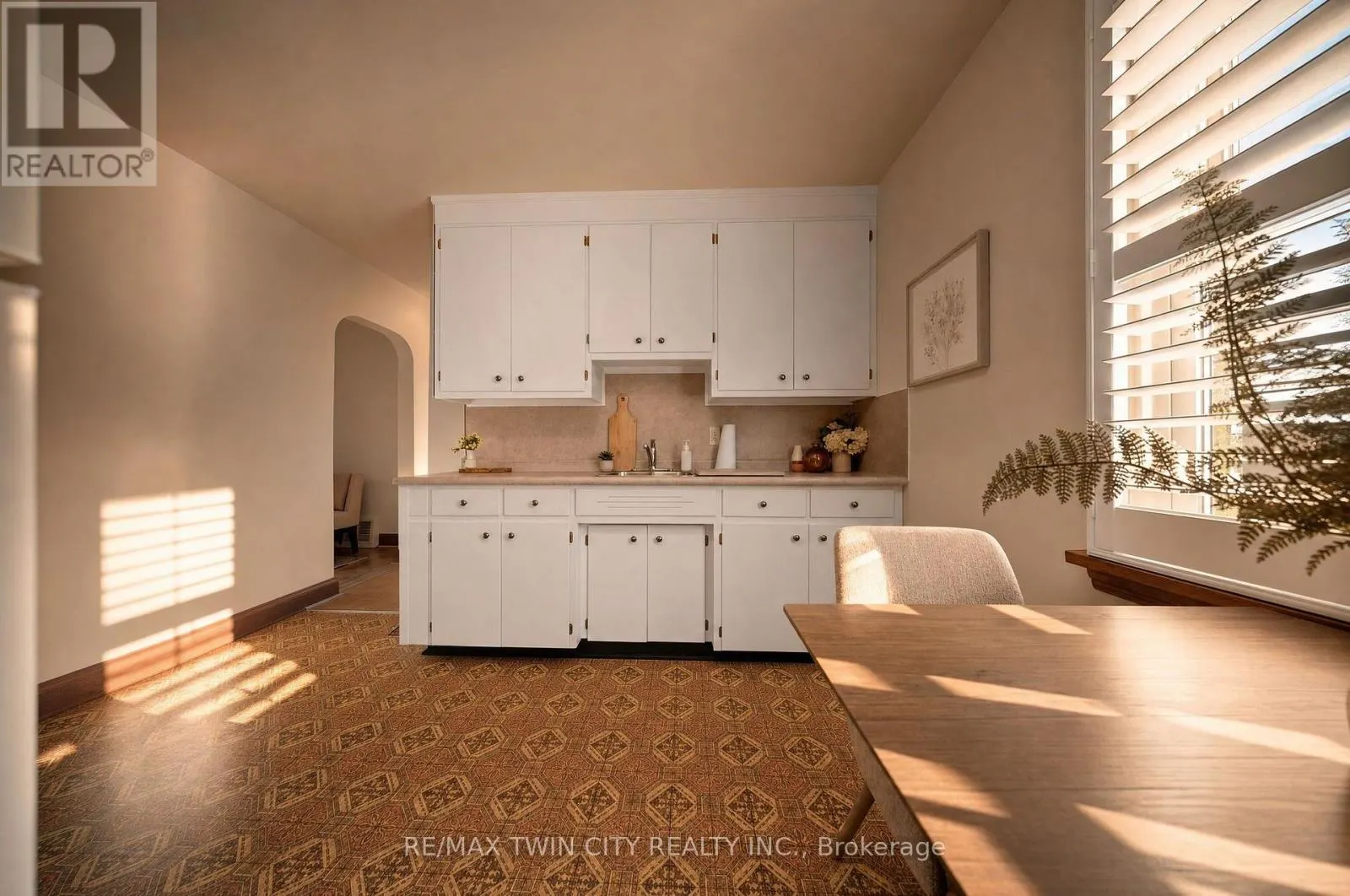 21 HILLCREST AVENUE