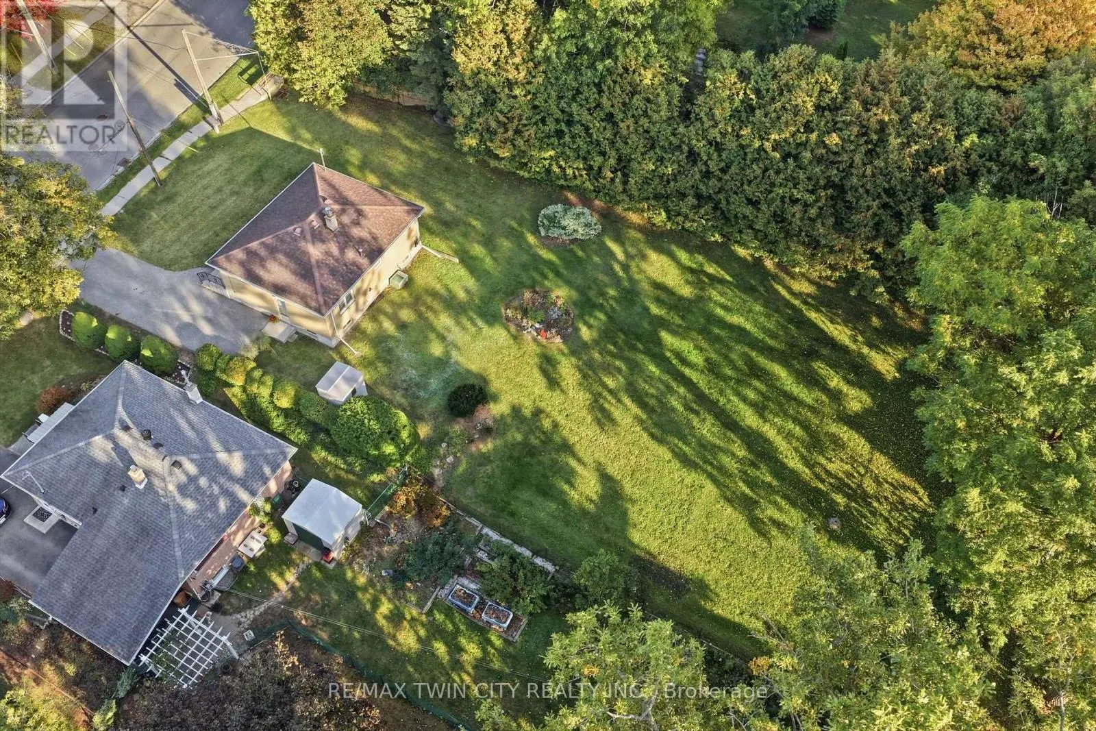 21 HILLCREST AVENUE