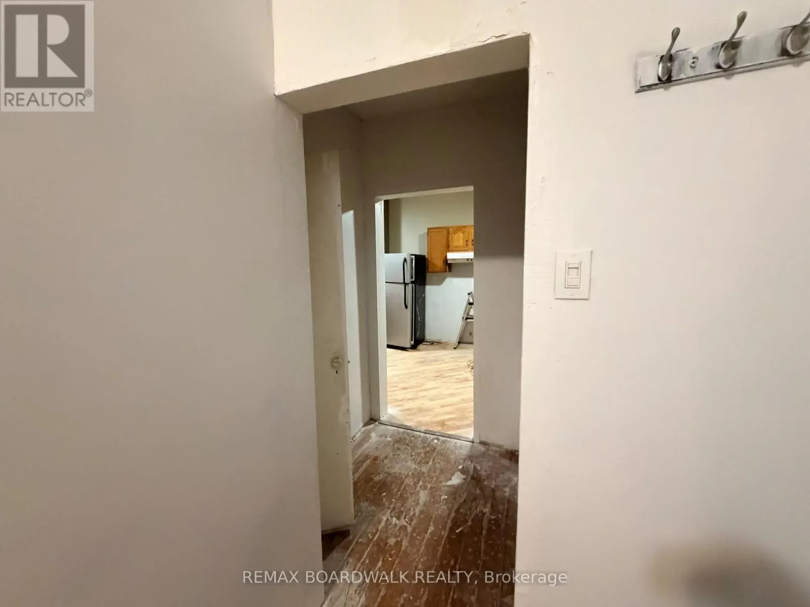 205 FIRST STREET E