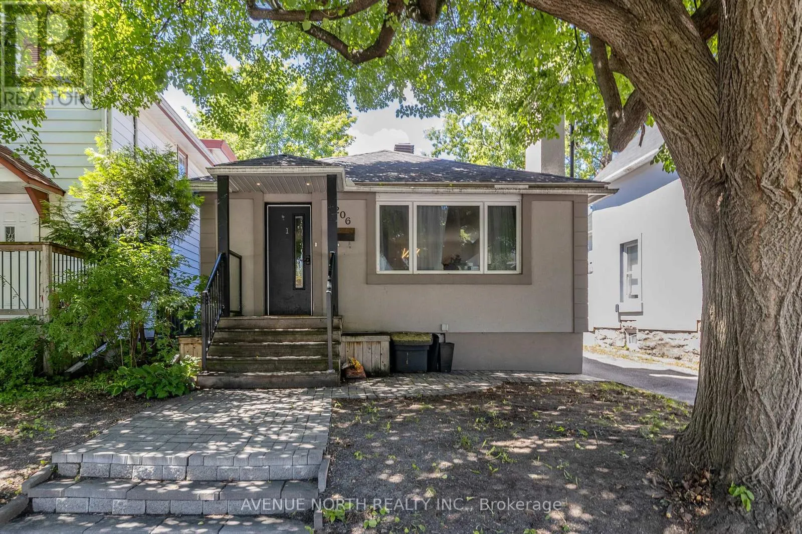 206 BLACKBURN AVENUE