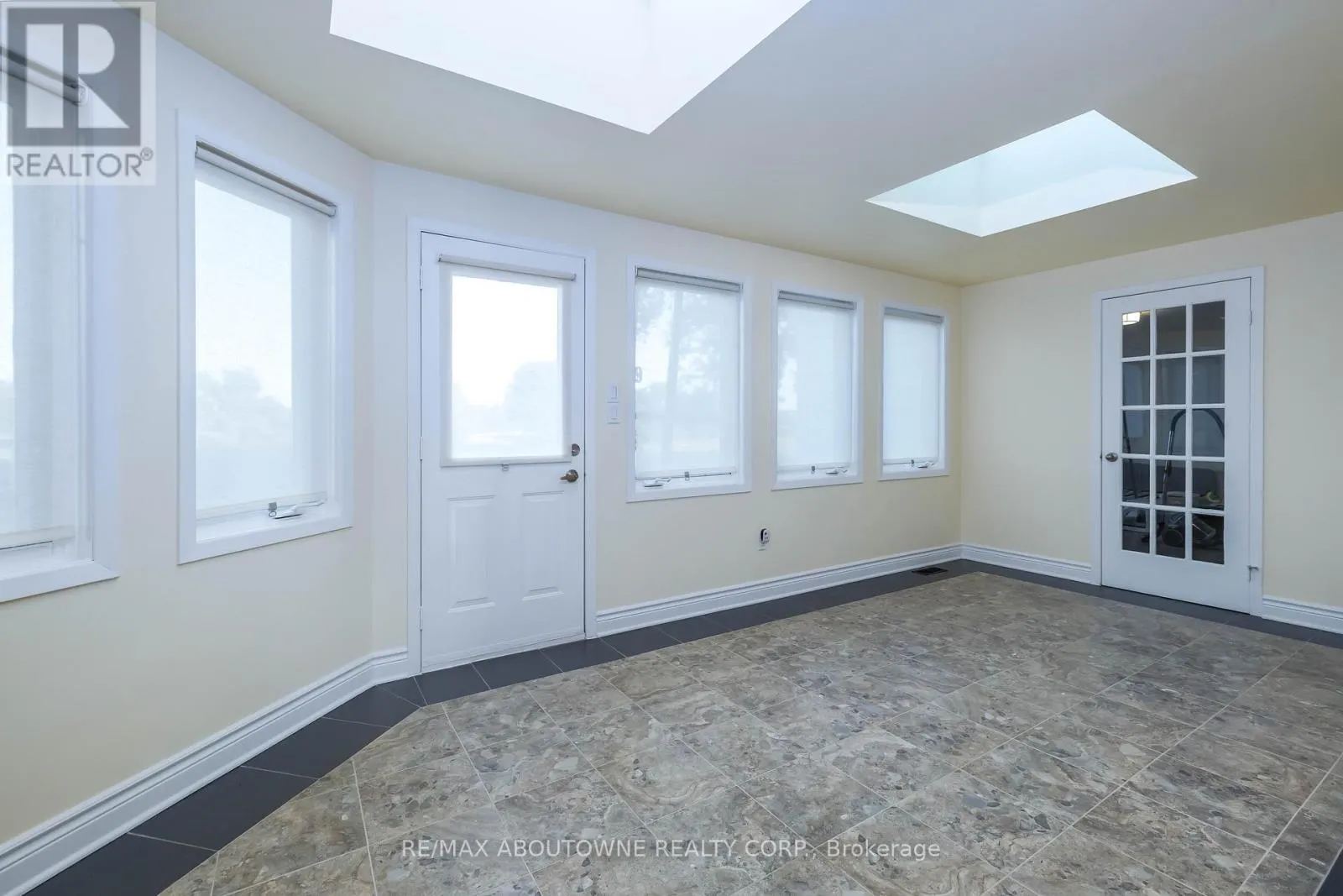 3276 GOVERNORS ROAD