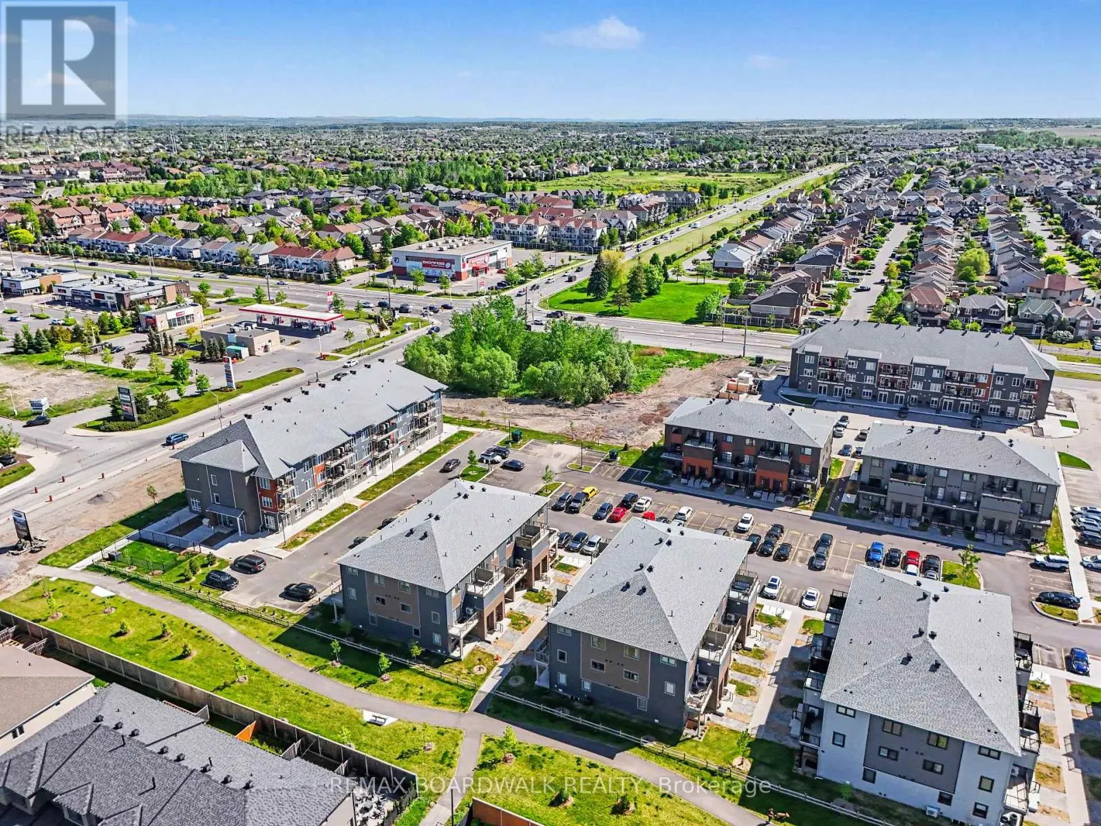 112 - 2370 TENTH LINE ROAD