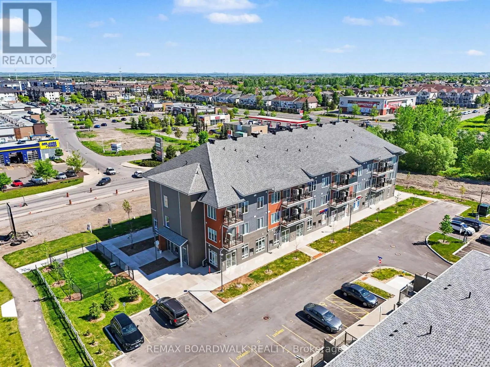 112 - 2370 TENTH LINE ROAD