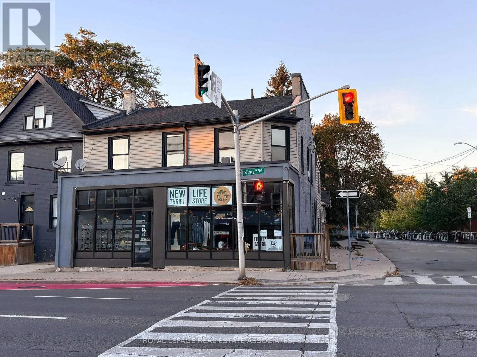 428 KING STREET W