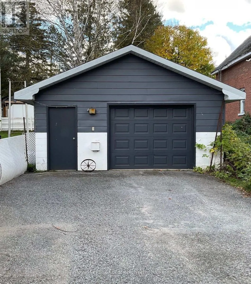 272 YONGE STREET