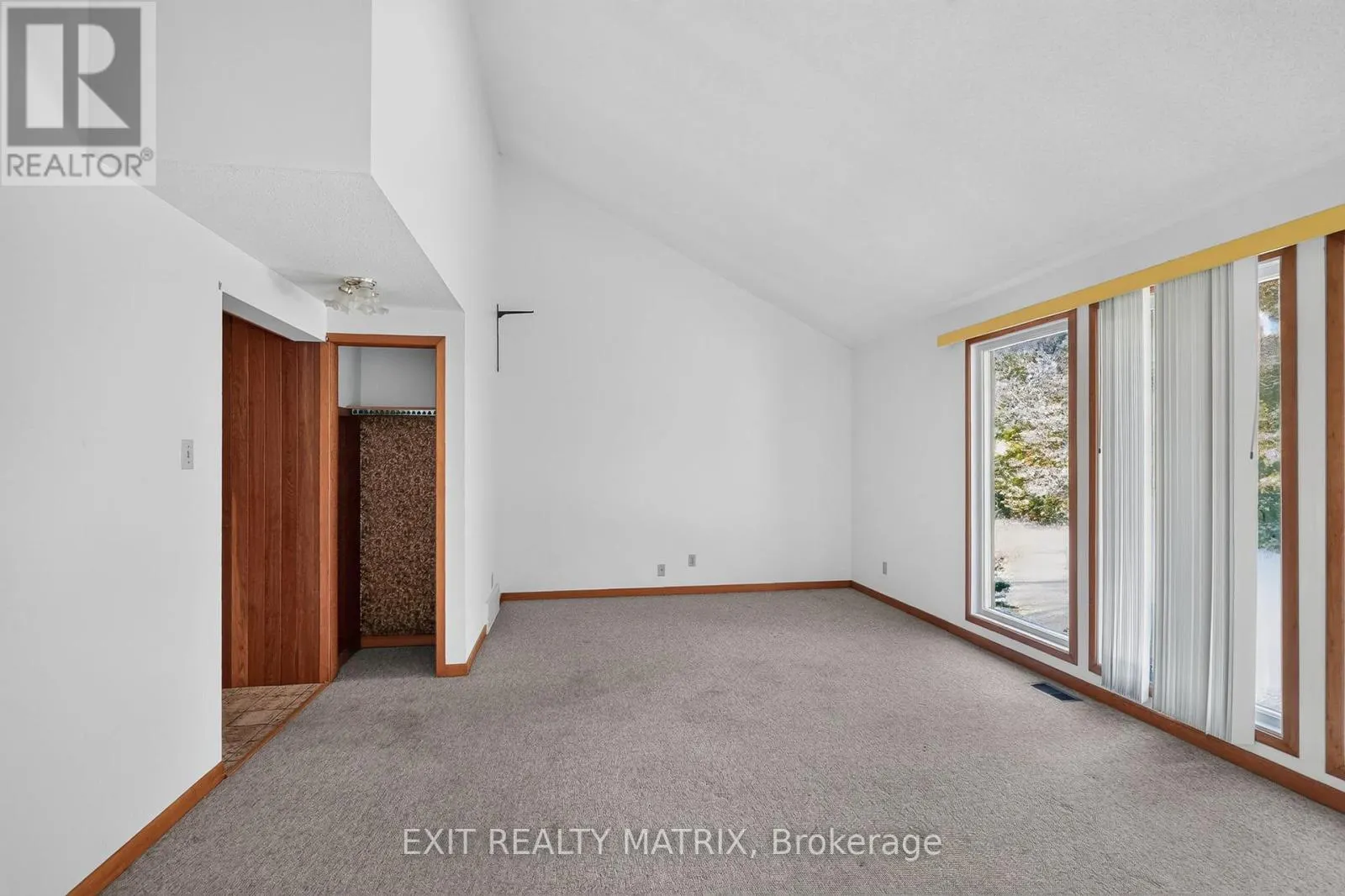 279 FELTON CRESCENT