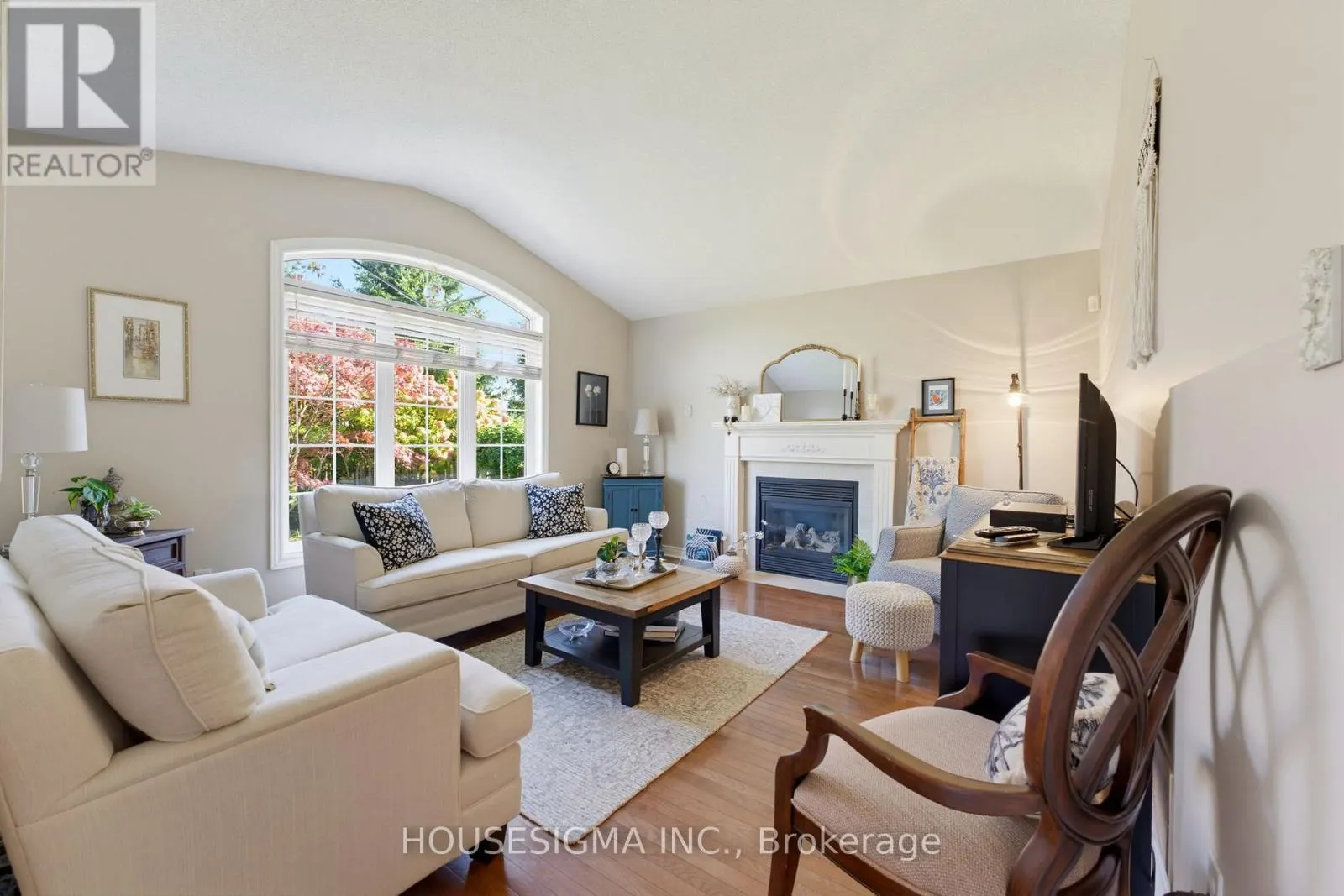 103 THOROUGHBRED BOULEVARD