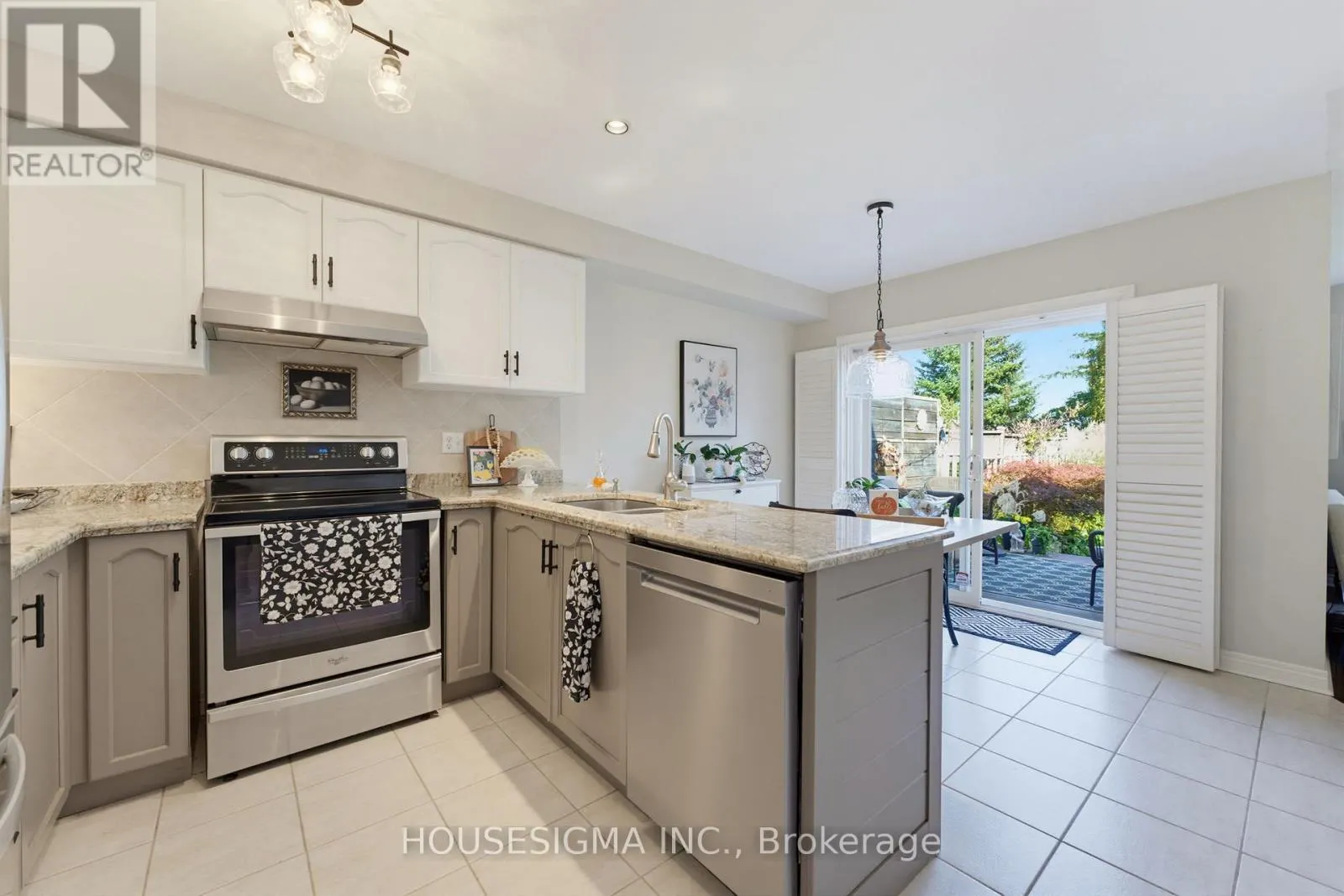 103 THOROUGHBRED BOULEVARD