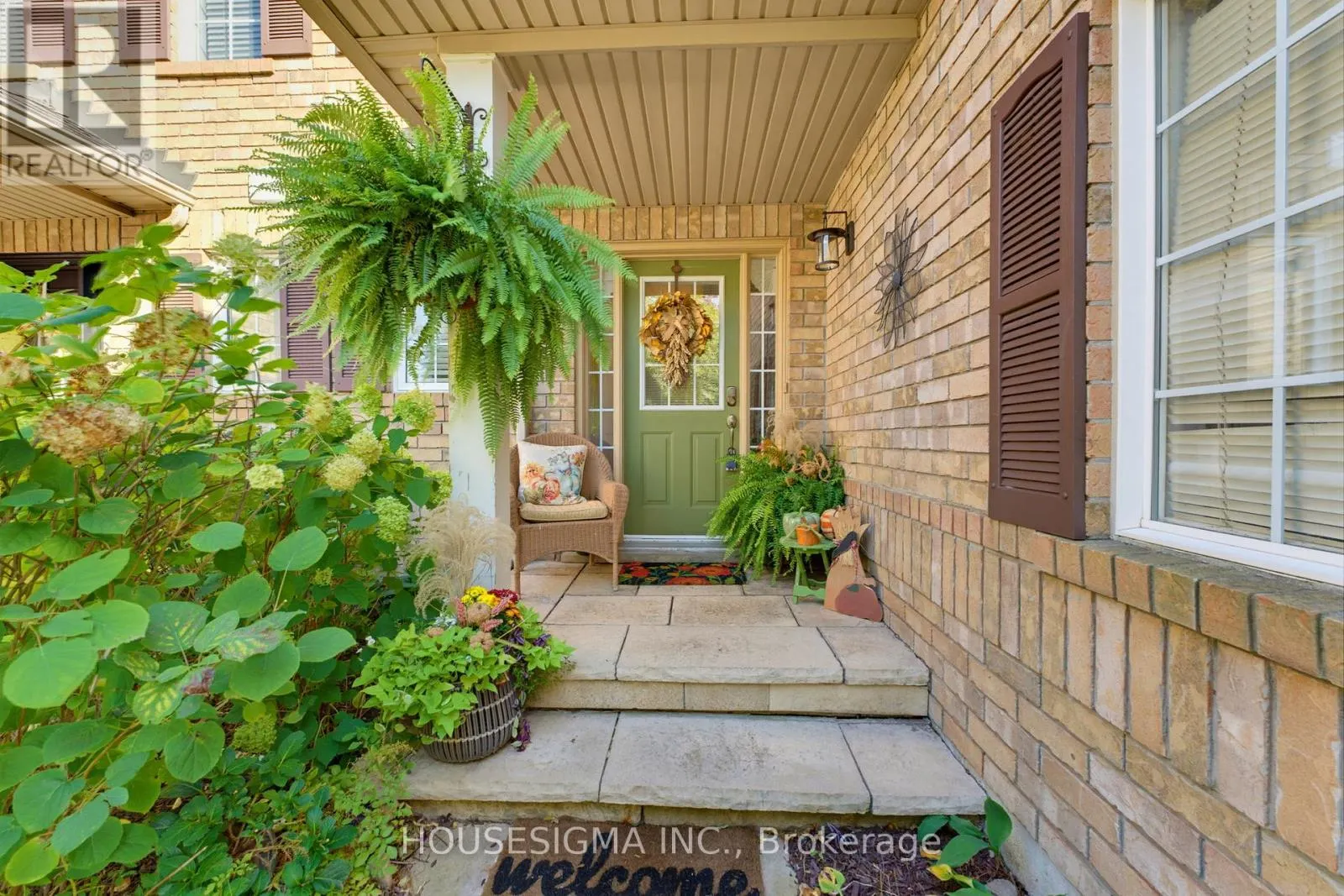 103 THOROUGHBRED BOULEVARD
